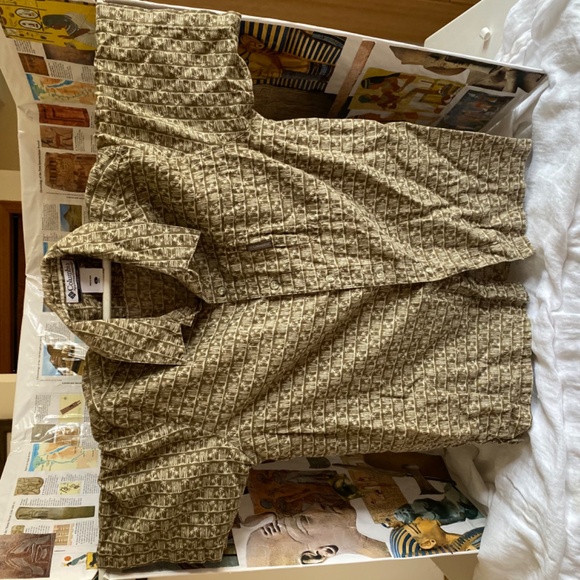 Men’s Assorted Shirts - Picture 8 of 16